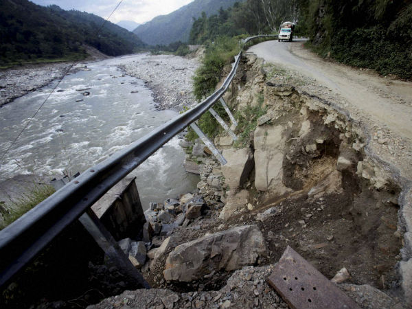 Heavy rains wash away vital bridge on way to Kedarnath Heavy rains wash away vital bridge on way to Kedarnath