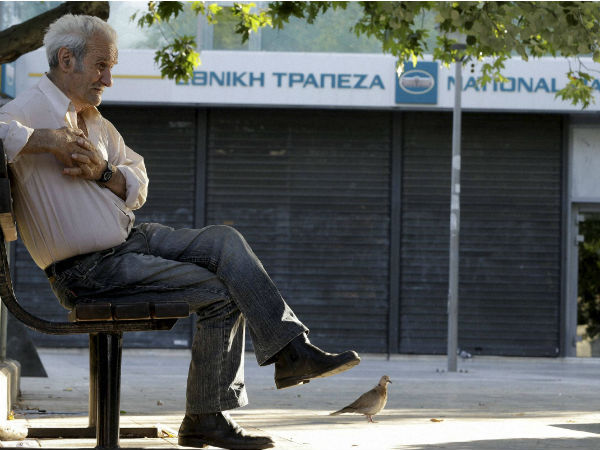 Emotions run high ahead of Greek vote on EU Emotions run high ahead of Greek vote on EU