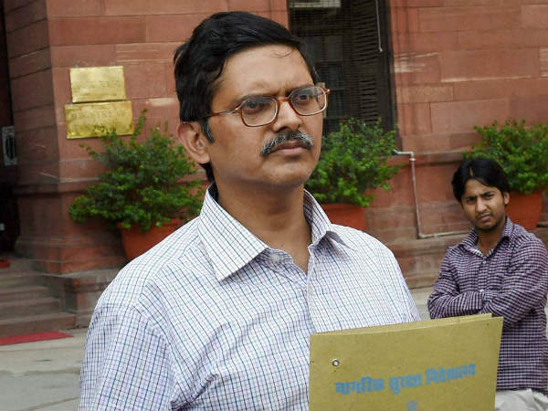 UP govt suspends IPS officer Amitabh Thakur UP govt suspends IPS officer Amitabh Thakur
