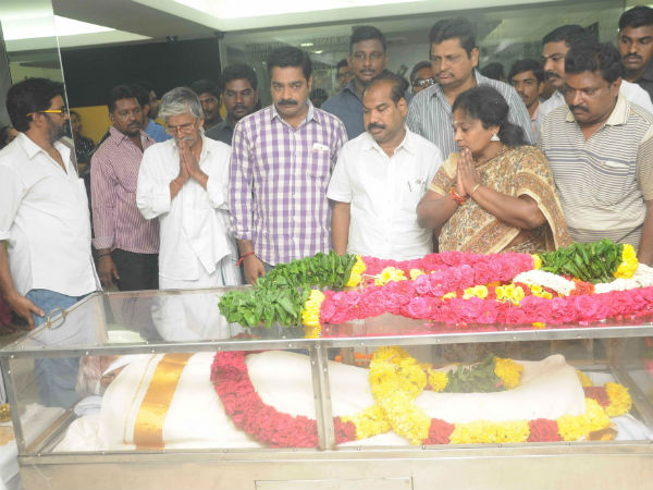 Stalin,Tamilisai pay tribute MSV Stalin,Tamilisai pay tribute MSV