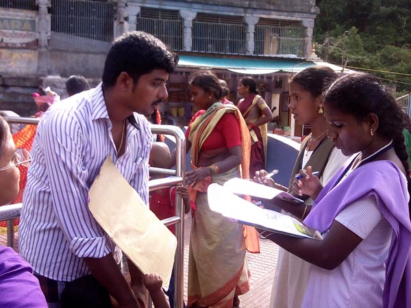 டாஸ்மாக் மூட வேண்டும்