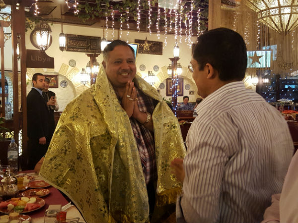 Air India officers gets send off from Dubai Tamil organizations Air India officers gets send off from Dubai Tamil organizations