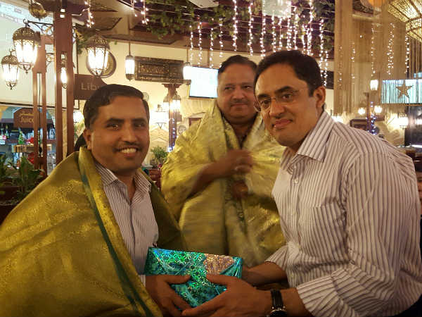 Air India officers gets send off from Dubai Tamil organizations Air India officers gets send off from Dubai Tamil organizations