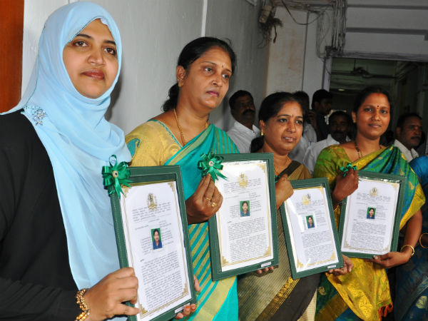 மாணவர்களுக்கு சைக்கிள்
