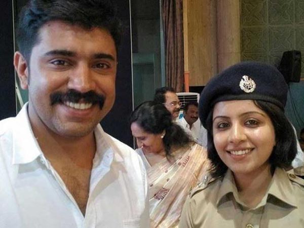 நடிகருடன் போட்டோ...  சர்ச்சை கிளப்பியவர்களை சாடும் கேரளா ஐபிஎஸ் அதிகாரி மெரின் ஜோசப்