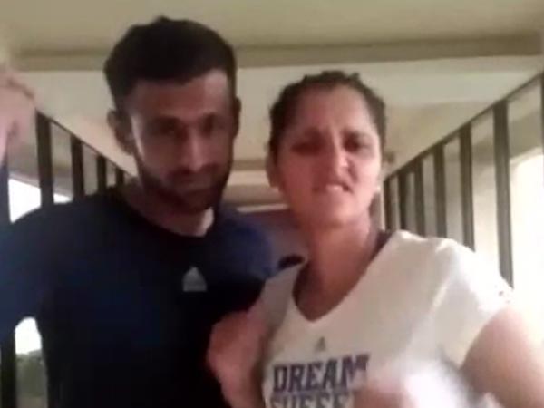 Yuvraj Singh criticises Sania Mirza's dubsmash video Yuvraj Singh criticises Sania Mirza's dubsmash video