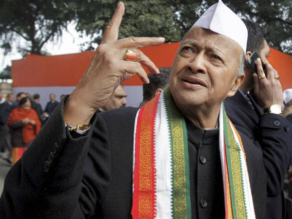 Himachal Pradesh CM Virbhadra Singh faces probe in bribery case Himachal Pradesh CM Virbhadra Singh faces probe in bribery case