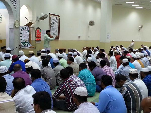 3,000 tamils attend Ramzan spl. prayer in Kuwait 3,000 tamils attend Ramzan spl. prayer in Kuwait