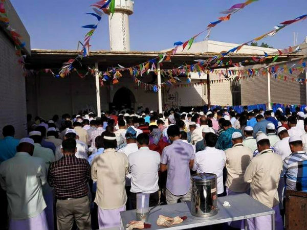 3,000 tamils attend Ramzan spl. prayer in Kuwait 3,000 tamils attend Ramzan spl. prayer in Kuwait