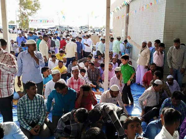 3,000 tamils attend Ramzan spl. prayer in Kuwait 3,000 tamils attend Ramzan spl. prayer in Kuwait
