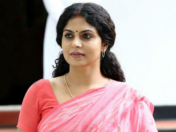 Papanasam Actress Asha Sarath Files Complaint Against Fake Video Papanasam Actress Asha Sarath Files Complaint Against Fake Video
