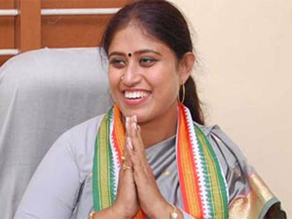 Vijayadharani condemns ADMK's agitation against EVKS Elangovan Vijayadharani condemns ADMK's agitation against EVKS Elangovan