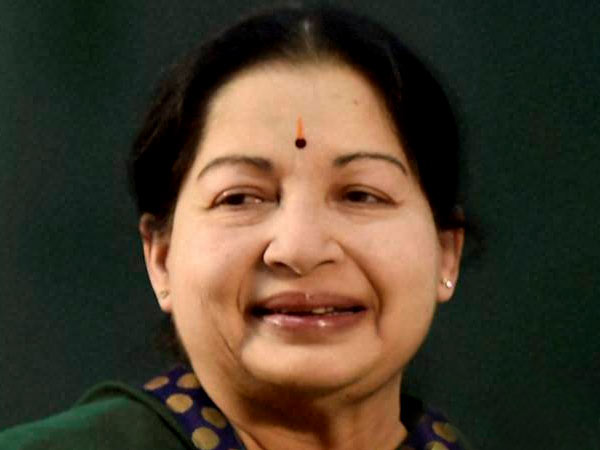 முதலில் சும்மா இருந்த அம்மா