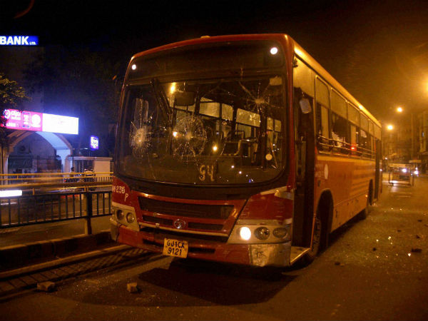 Fresh clashes break out in violence-hit Gujarat, paramilitary forces sent amid bandh call Fresh clashes break out in violence-hit Gujarat, paramilitary forces sent amid bandh call