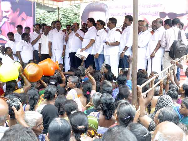 புறக்கணிப்பு...