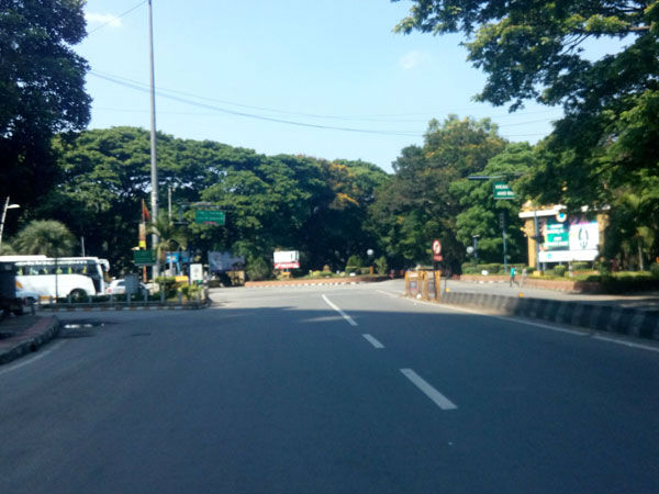 Trade union stir brings Kerala to a standstill Trade union stir brings Kerala to a standstill