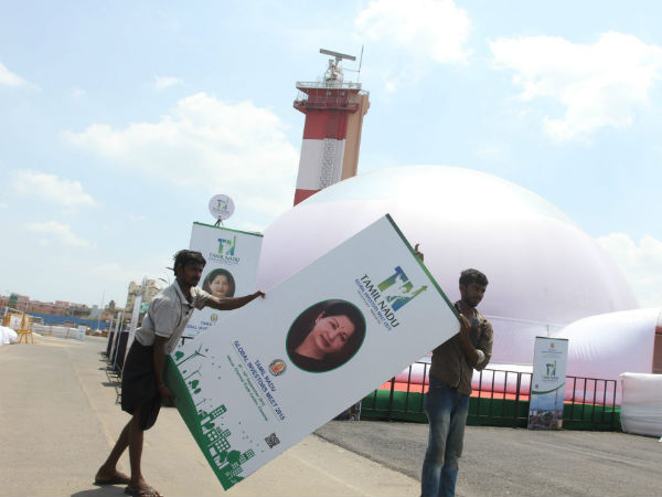கட்சிக்கொடி பேனர்கள்