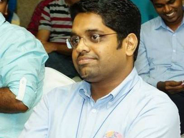 காரில் போன்