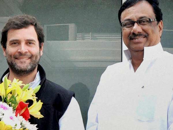 Congress party will condest sololy in TN assembly election: EVKS.Elangovan Congress party will condest sololy in TN assembly election: EVKS.Elangovan