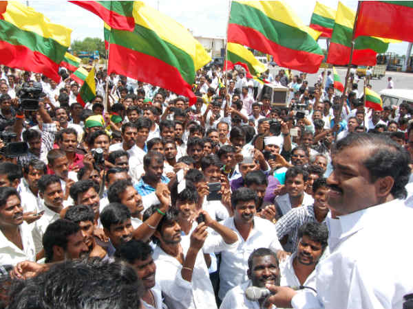 சிறப்பு முகாம்களை மூடுக