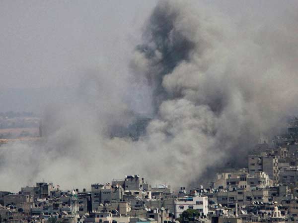 Israeli fighter jets strike security bases in Gaza Israeli fighter jets strike security bases in Gaza
