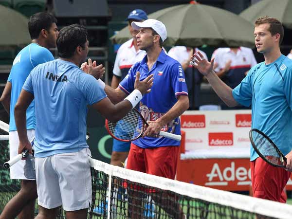 Davis Cup: Doubles defeat for Leander Paes-Rohan Bopanna Davis Cup: Doubles defeat for Leander Paes-Rohan Bopanna