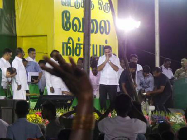 டெல்லியில் போராடுவோம்