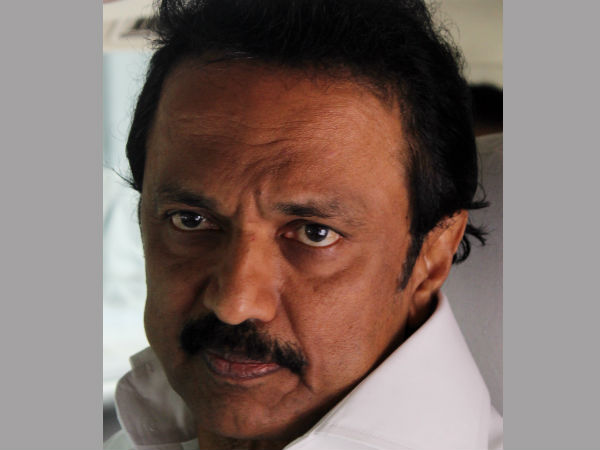தங்கு தடையின்றி தலையிடும் அதிமுகவினர்