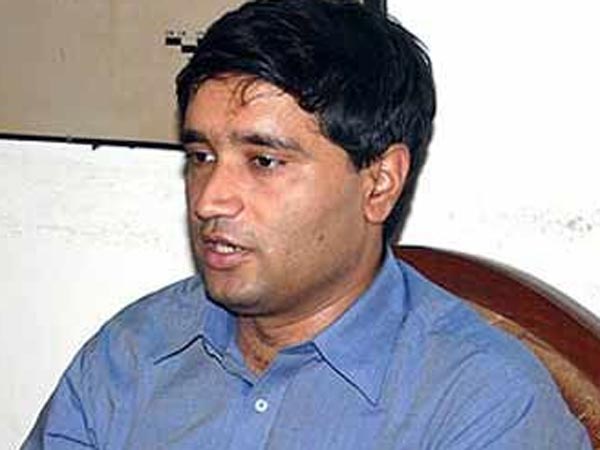 Magsaysay award winner Sanjiv donates all money for the care of poor patients at AIIMS Magsaysay award winner Sanjiv donates all money for the care of poor patients at AIIMS