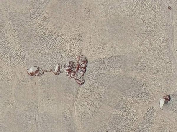 'Snake skin' photos reveal Pluto in dazzling details 'Snake skin' photos reveal Pluto in dazzling details