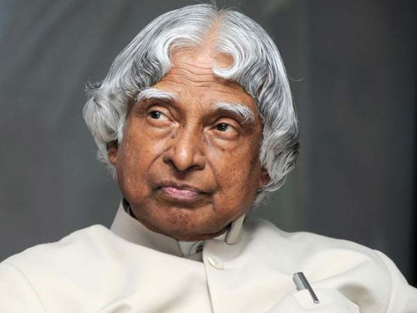  பெண் எழுத்தாளருடன் ஒரே மேடையில் அமர மறுத்த சாமியார்?, கலாம் புத்தக வெளியீடு தள்ளிப்போனது