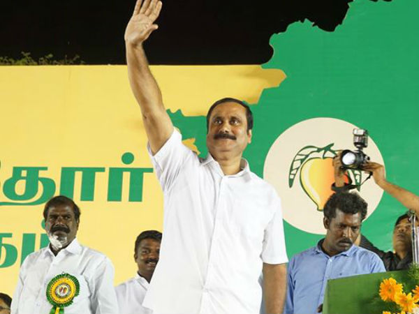 அச்சத்தில் வாழும் தமிழர்கள்