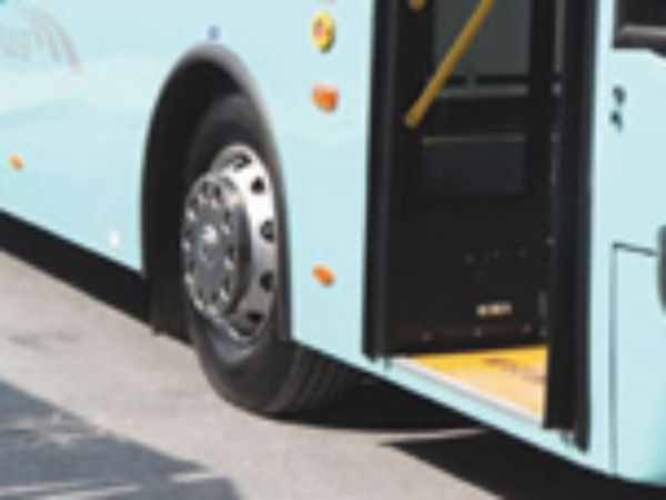 'Indian-origin ex-mayor drove bus into UK market' 'Indian-origin ex-mayor drove bus into UK market'