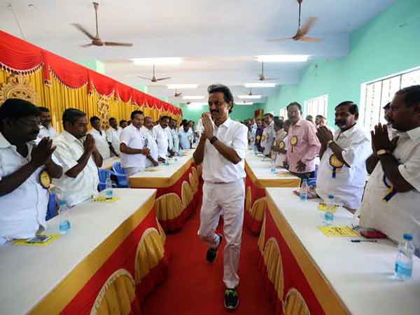ஒருமணிநேர முதல்வர்