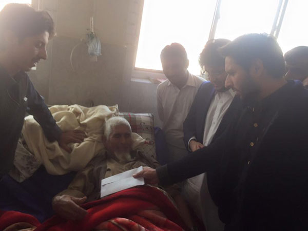 The Shahid Afridi Foundation donated Rs.5 million for the earth quake victims The Shahid Afridi Foundation donated Rs.5 million for the earth quake victims