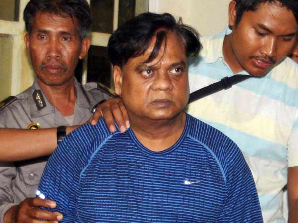 Chhota Rajan reunites with sisters on Bhai Dooj Chhota Rajan reunites with sisters on Bhai Dooj