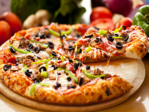 Man marries pizza Man marries pizza
