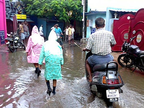 புறநகரில் மழை
