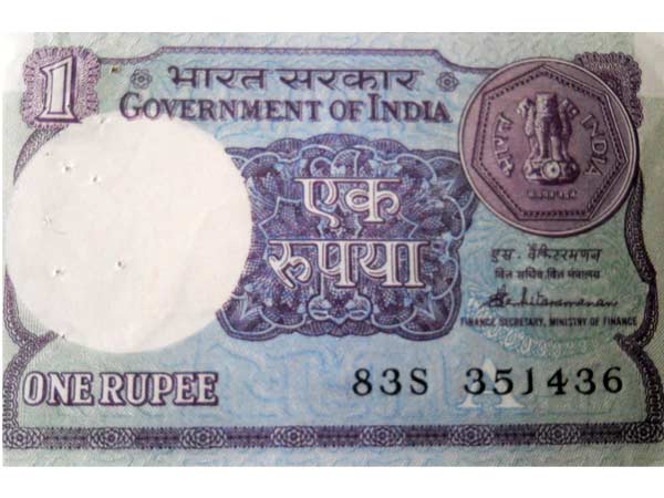 Rs 1 notes sold for a fortune online Rs 1 notes sold for a fortune online
