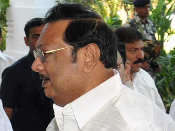 நலம் விசாரித்த அழகிரி