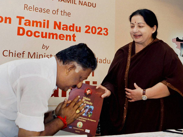கோவில் கோவிலாக போகிறார்