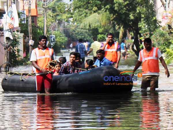 படகில் மீட்பு