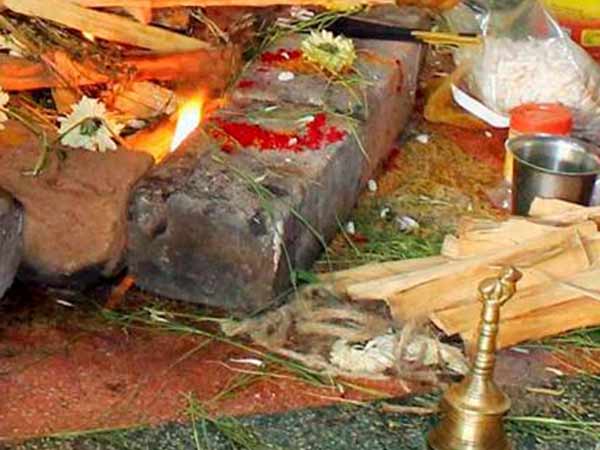 11 Indians deported from Kuwait for performing Puja 11 Indians deported from Kuwait for performing Puja