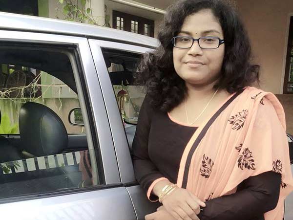 கழுத்தை நெறிக்கும் அளவிற்கு வரதட்சணை டிமாண்ட்- தைரியமாக திருமணத்தை நிறுத்திய கேரளப் பெண்!