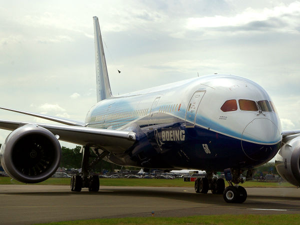 Kuala Lumpur airport seeks owner of 'abandoned' Boeings Kuala Lumpur airport seeks owner of 'abandoned' Boeings