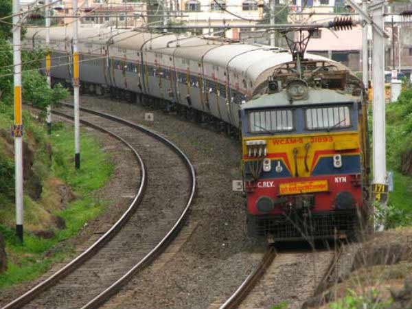 Superfast special trains between Chennai Central – Mangalore Superfast special trains between Chennai Central – Mangalore