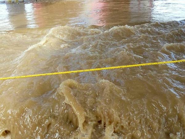 Flood alert issued in Nellai as Tamirabarani overflows Flood alert issued in Nellai as Tamirabarani overflows