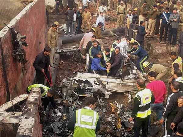 /news/india/bsf-aircraft-crashes-near-dwarka-west-delhi-242822.html /news/india/bsf-aircraft-crashes-near-dwarka-west-delhi-242822.html