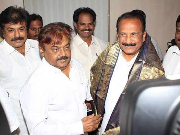 வாய் மூடிய வைகோ