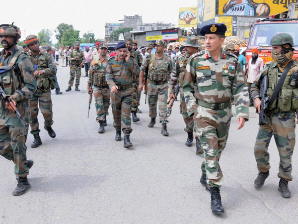 Three men held in Punjab with Pak SIM card, arms Three men held in Punjab with Pak SIM card, arms